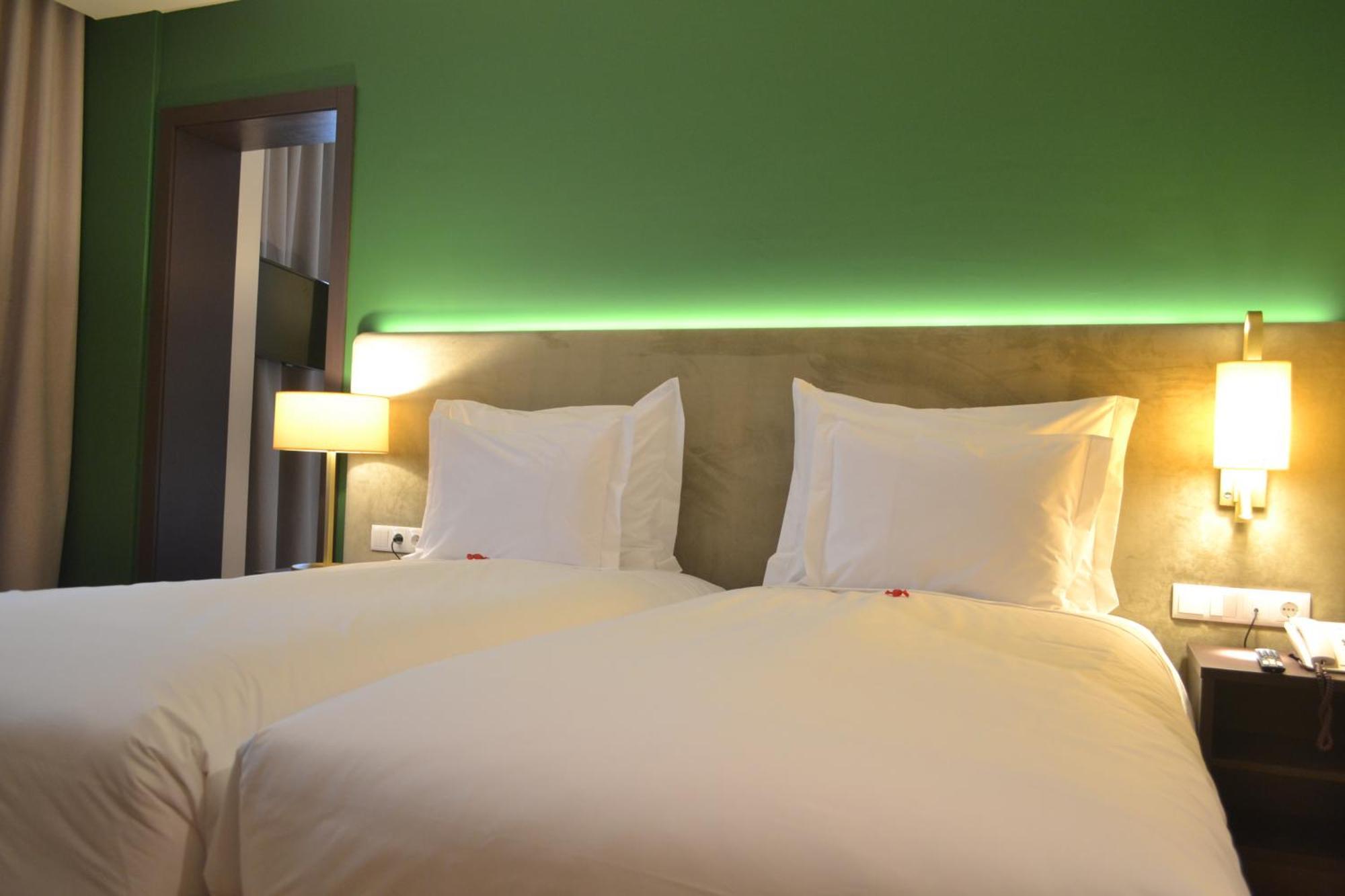 Hotel Premium Porto Maia Экстерьер фото
